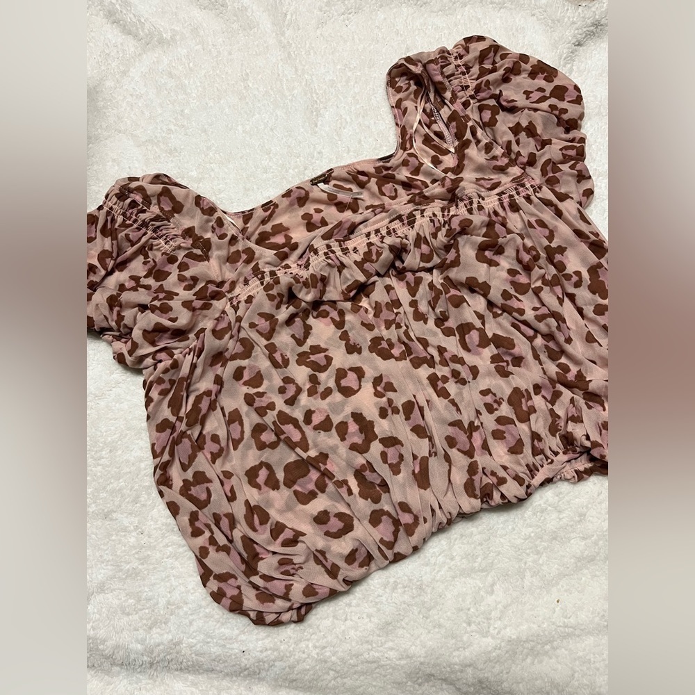 Cropped, soft leopard Free People blouse NWT - pink & brown, ruched, FP, medium